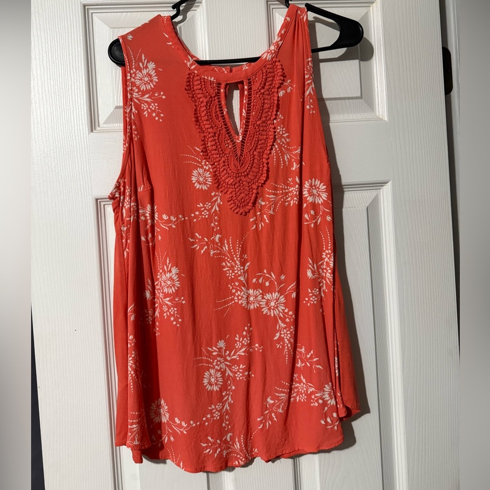 Daniel Rainn Coral Lace Top